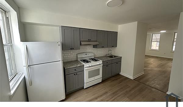 1st image of 2437 N Hollywood St