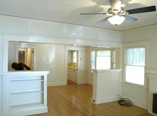 325 W 7th St, Long Beach, CA 90813