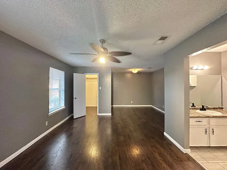 2108 Acron Dr — Photo 17