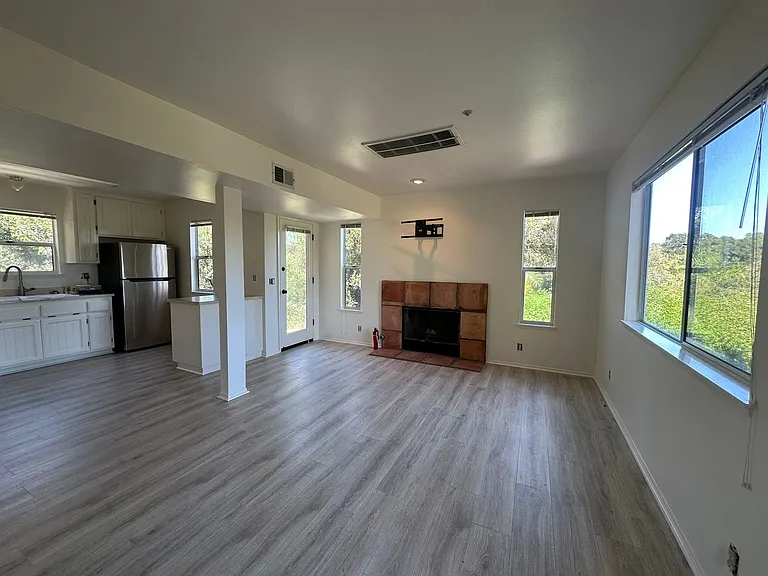 1250 N San Marcos Rd — Photo 6