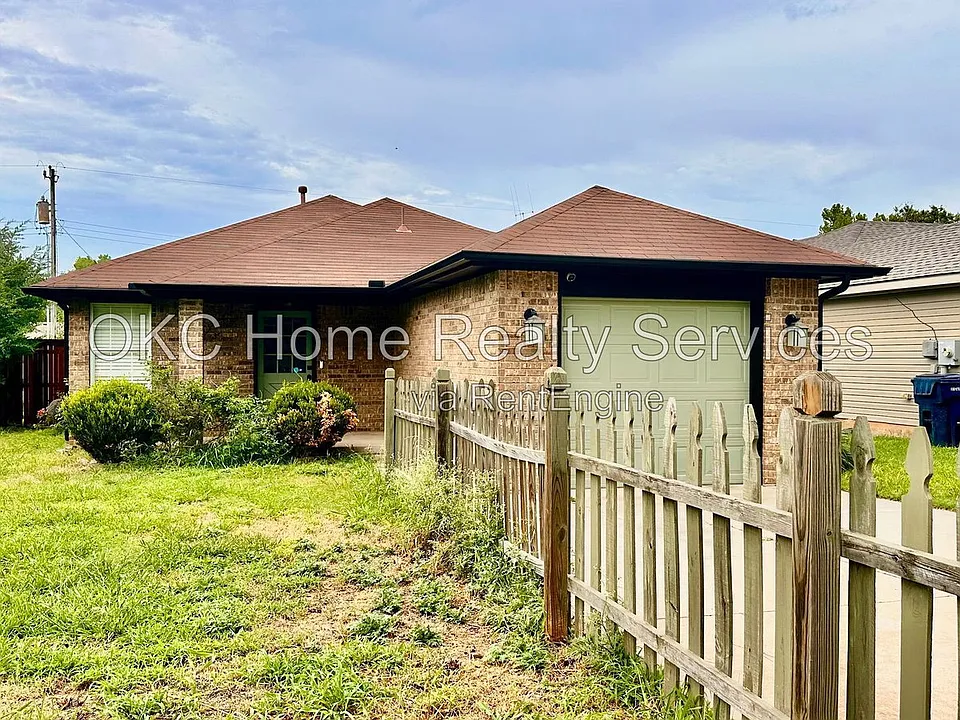 1423 NW 98th St