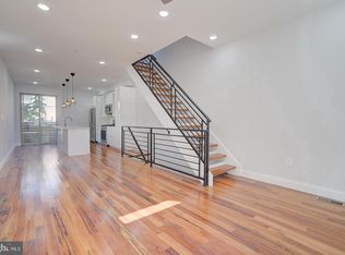 713 Emily St, Philadelphia, PA 19148