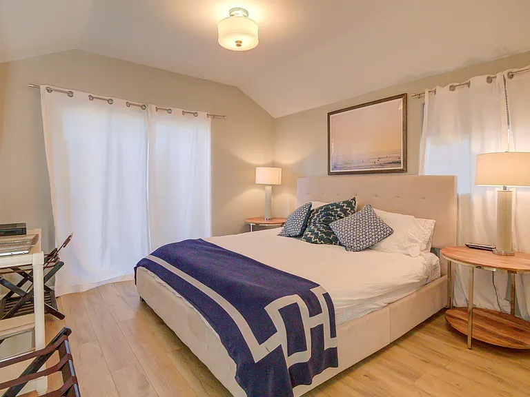 4630 Capitola Rd — Photo 13