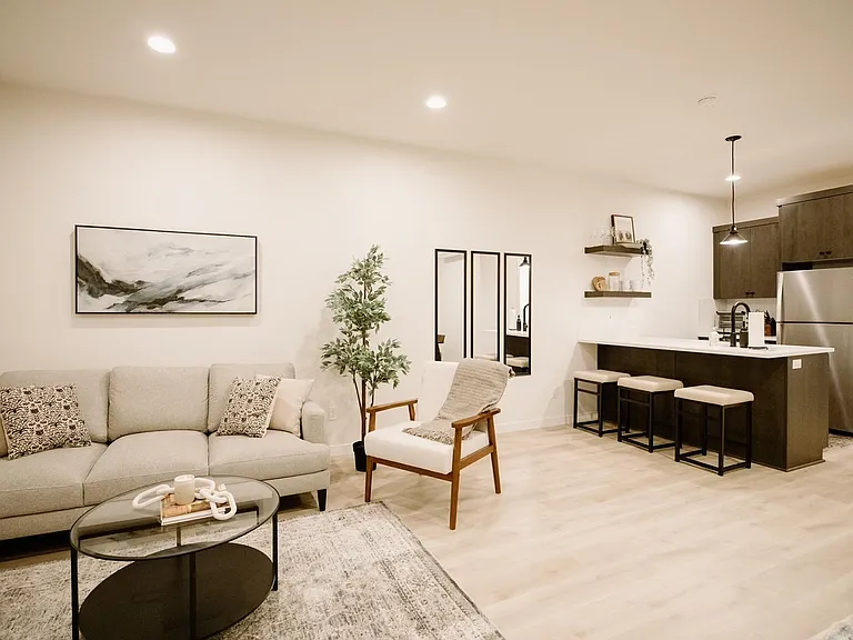 3923 SE 54th Ave #101 — Photo 6