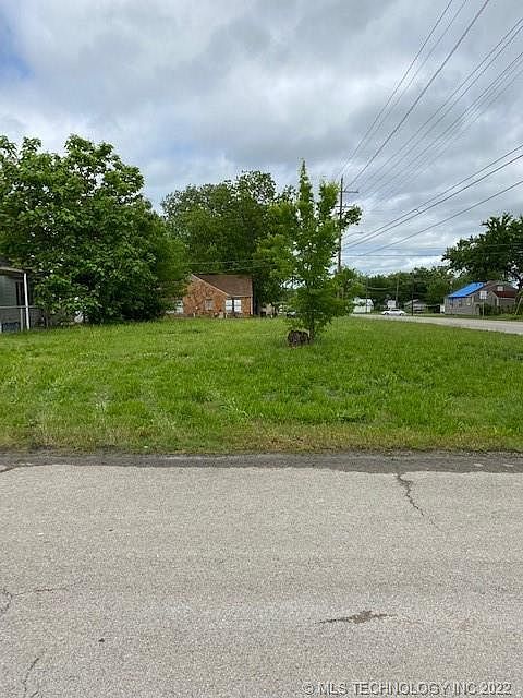 1st image of 1322 S Hickory Ave