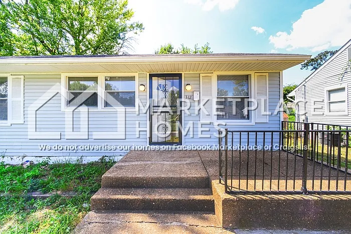312 Banff Cir — Photo 4