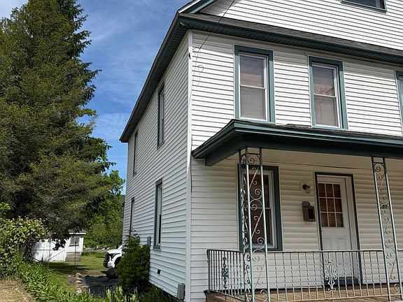 3rd image of 171 Gordon Ave