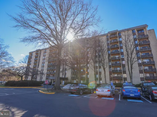 6001 Arlington Blvd APT 605, Falls Church, VA 22044
