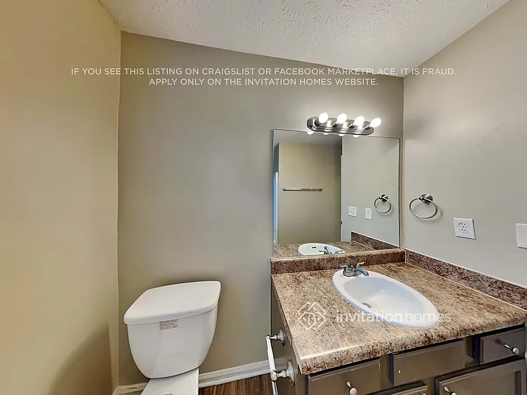 417 Autumn Lake Ct — Photo 15