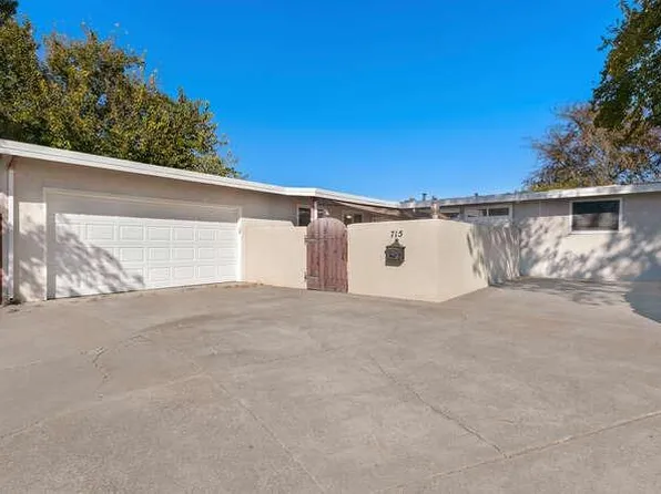 715 W Beverly Pl, Tracy, CA 95376