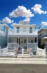 147 Beach 27 St, Far Rockaway, NY, 11691