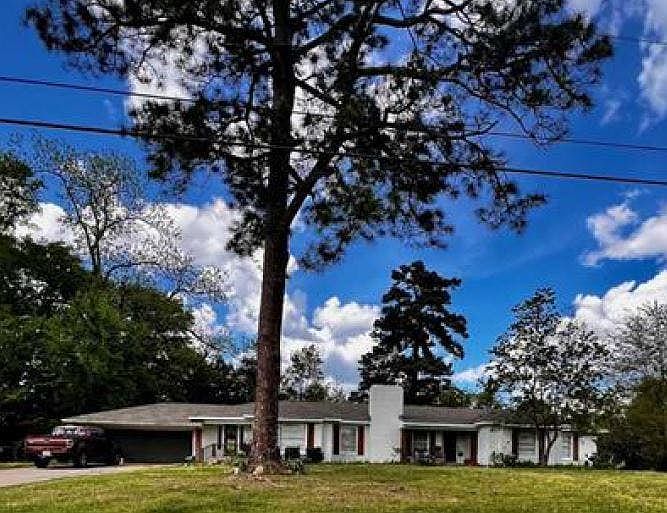 1st image of 107 Harmony Rd
