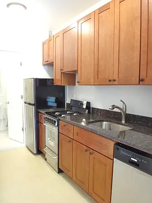 Rented by Paley Management | media 17