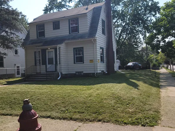 2955 Oliver Ave N, Minneapolis, MN 55411