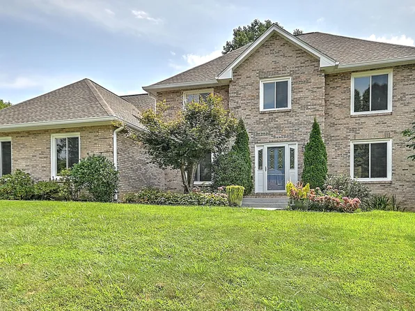 101 Stonehenge Dr, Bristol, TN 37620