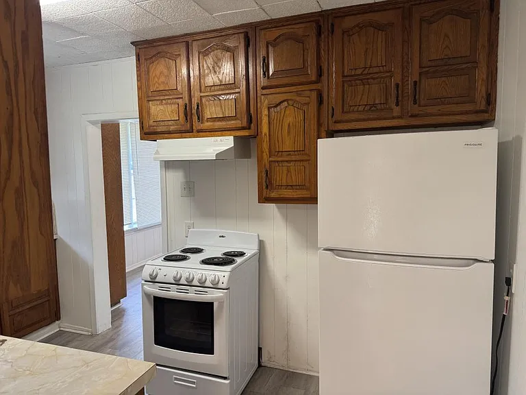 502 Rose St — Photo 6