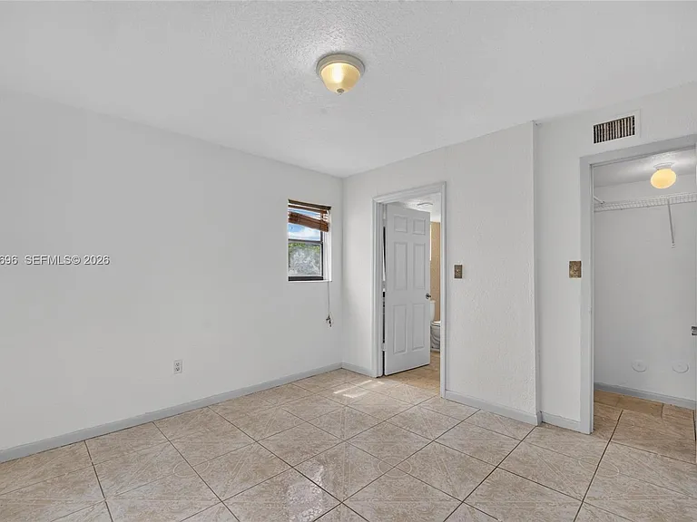 6001 Shakerwood Cir #108 — Photo 8