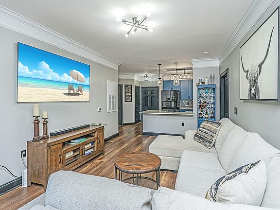 5th image of 1025 Riverland Woods Pl APT 1108
