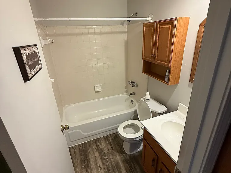 1305 Sunshine Ln — Photo 6