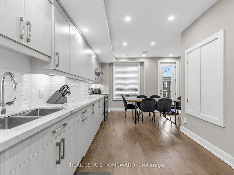 133 Cowan Ave #UPPER — Photo 6