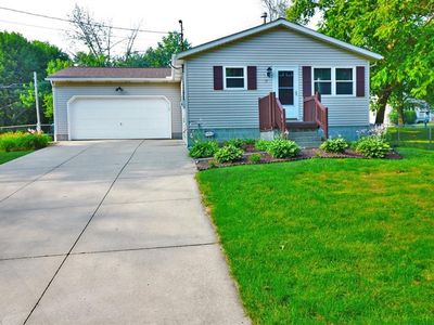 77 Radnor Ave, Akron, OH, 44319