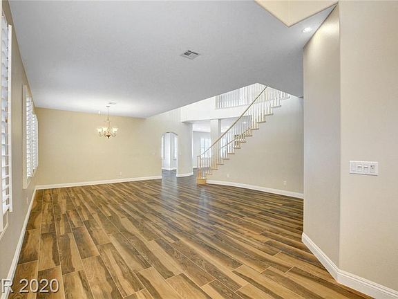 4th image of 9337 Chateau Street Jean Dr
