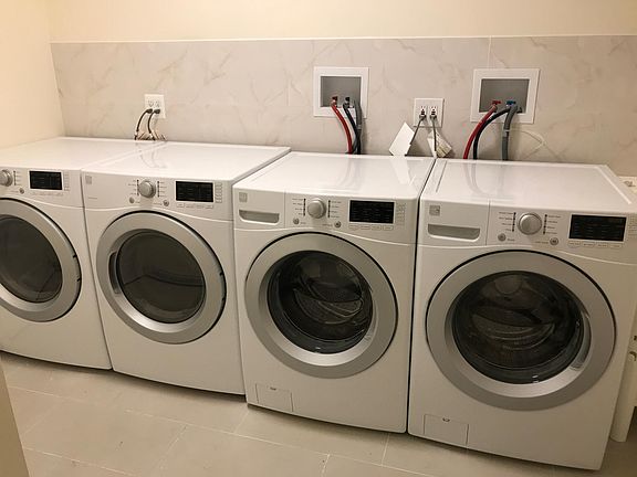 3rd image of 50 Court St
