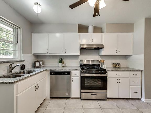 2nd image of 3133 San Lucas Ave