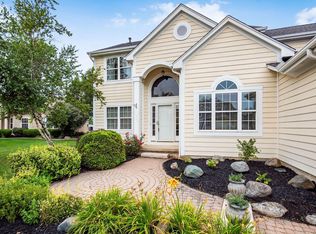 4305 Charles Ct, Hilliard, OH 43026