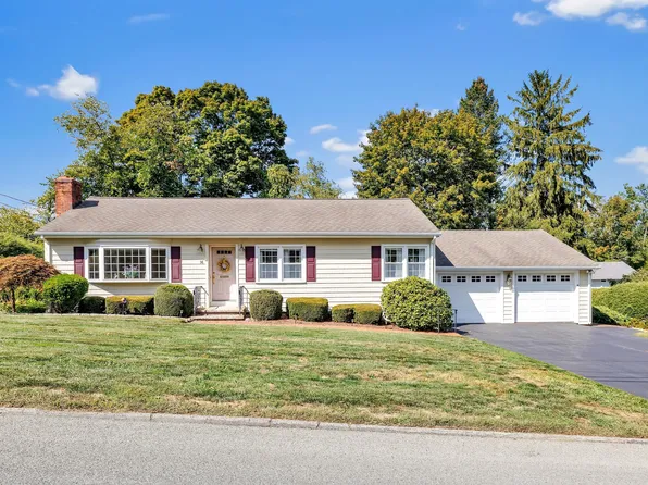 14 Oakland Drive, Trumbull, CT 06611