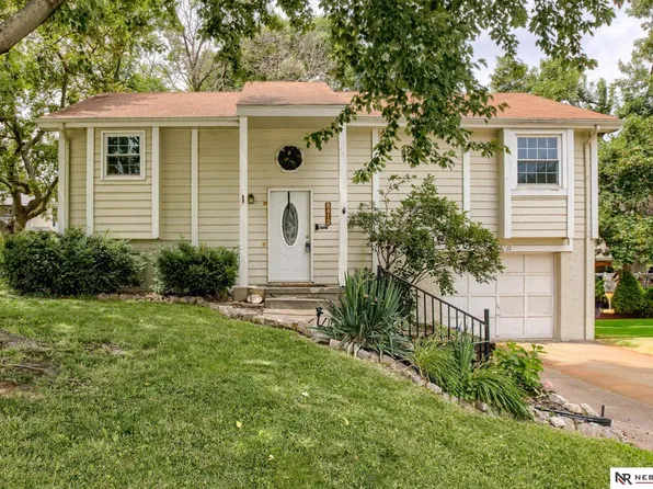 8412 S 142nd St, Omaha, NE 68138