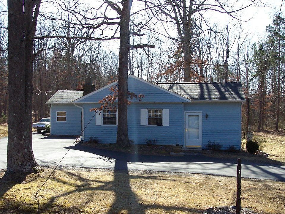 One story with paved drive