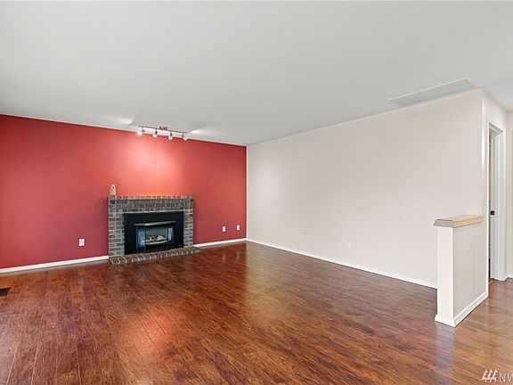 5th image of 20213 71st Avenue Ct E