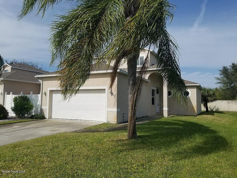 1st image of 592 Cinnamon Dr