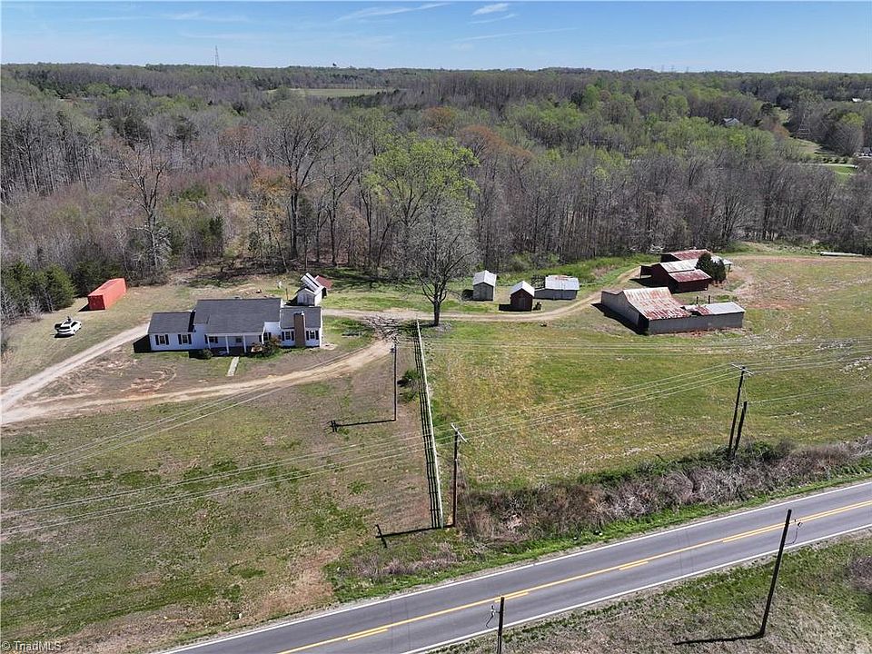 1st image of 541 Wallburg High Point Rd