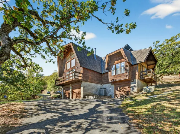 14080 Highway 234, Gold Hill, OR 97525