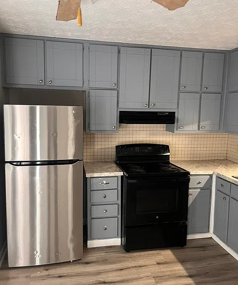 140 Hunters Ln #C — Photo 23