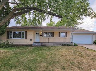 2737 N Gayman Ave, Davenport, IA 52804