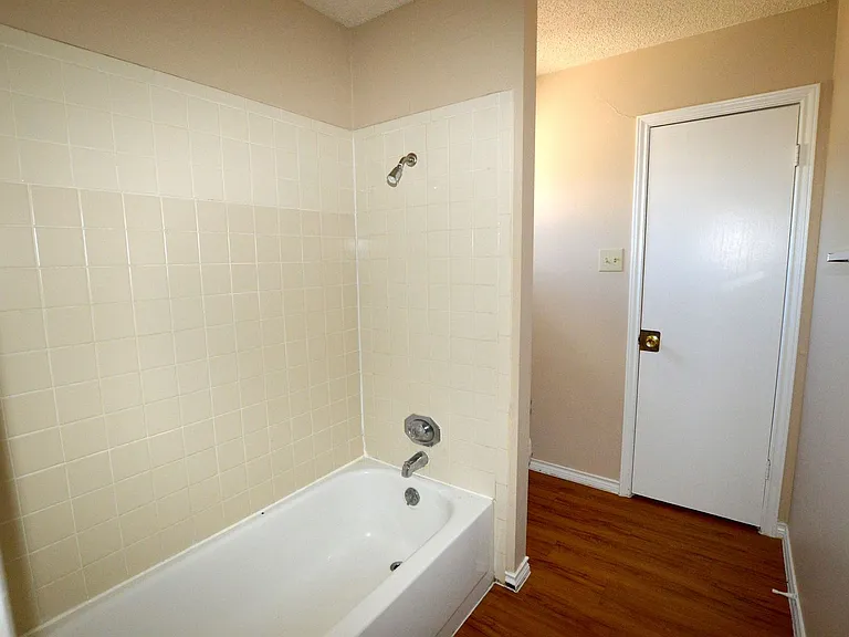 2607 Alcott Ln #A/B — Photo 11