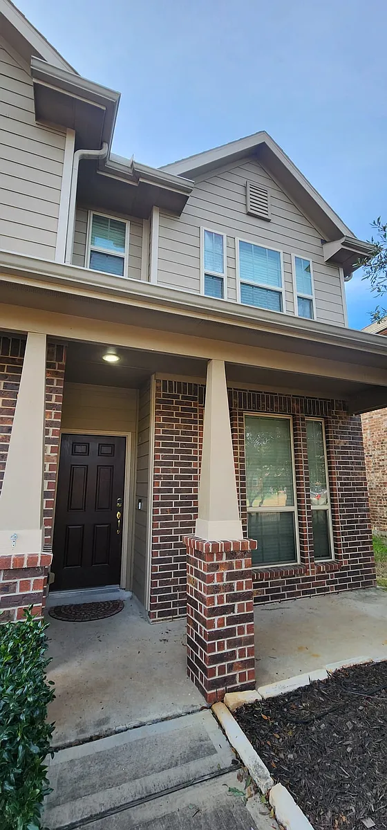 Front 02 - 9965 Golden Field Ln