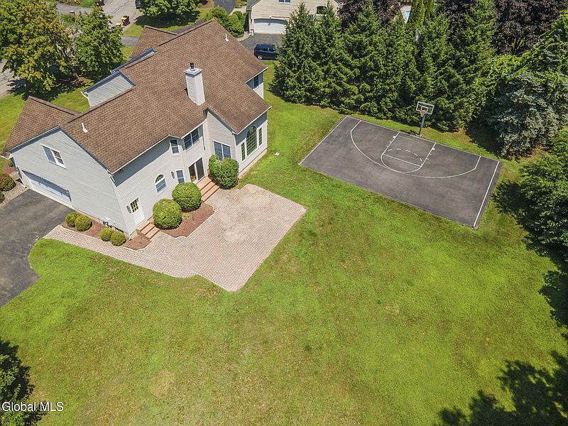 2nd image of 214 Bell Court