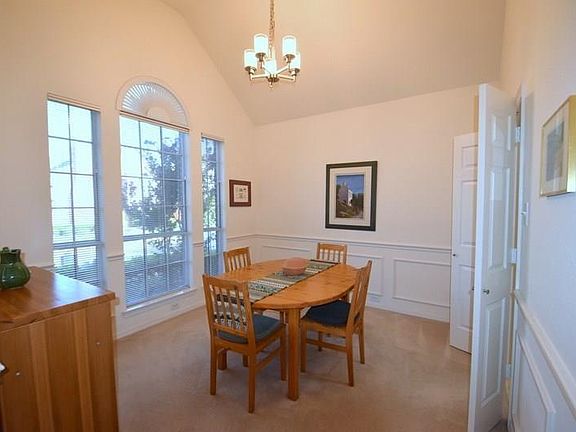 2nd image of 4036 Lamorna Dr