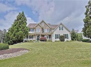 2052 Quail Ct, Bethlehem, PA