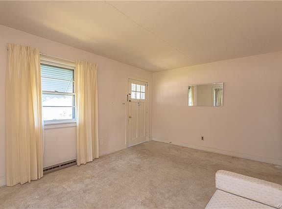 5th image of 2310 Royall Ave
