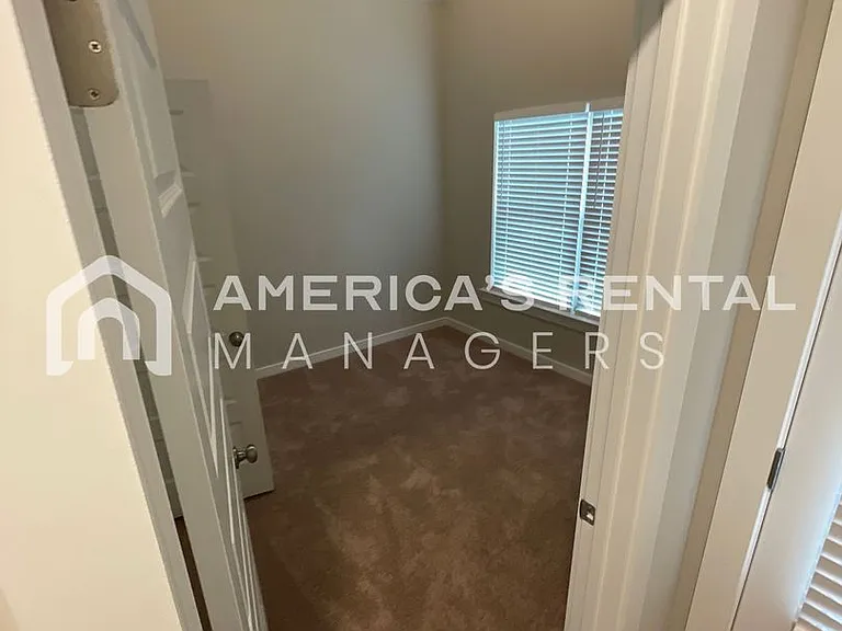 90 Cole Ln — Photo 21