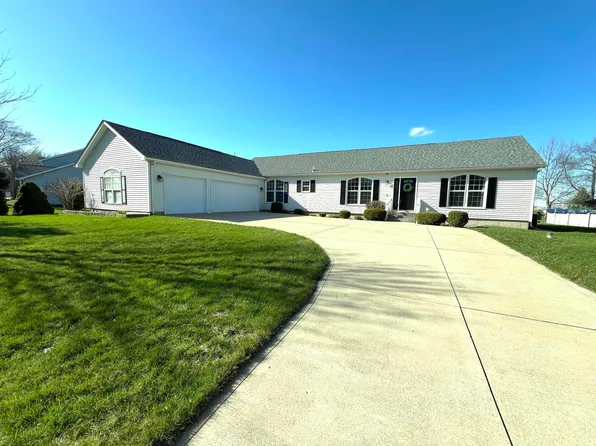 12350 N Creek Bend Ln, Milford, IN 46542