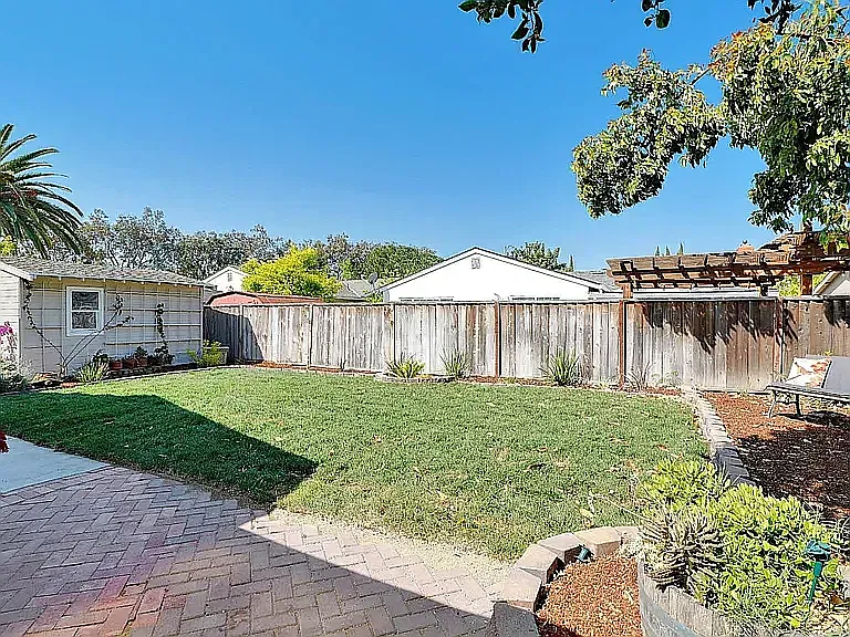 6085 Miwok Dr — Photo 23