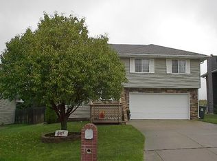 709 Forest Dr, Norfolk, NE 68701