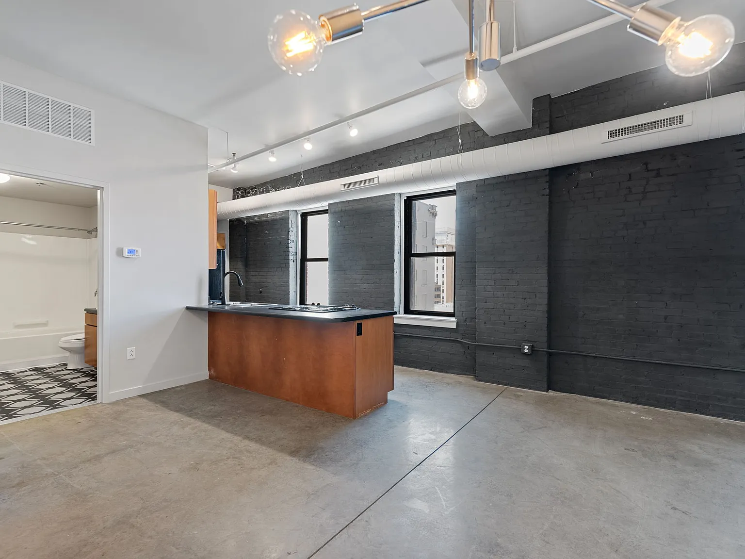 1 bed, 612 sqft, $1,100 — Photo 4