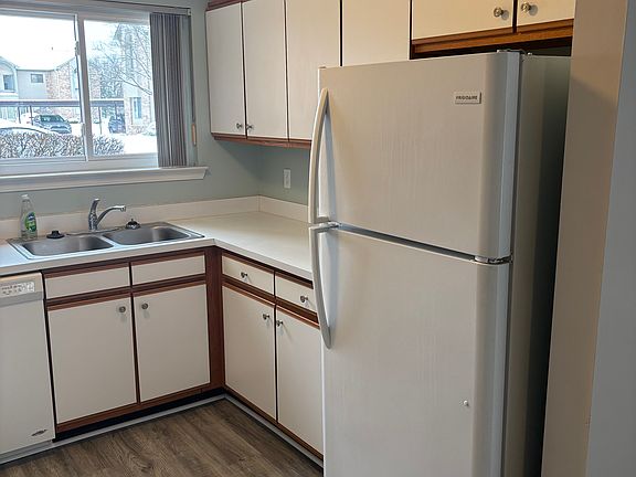 5th image of 42522 Lilley Pointe Dr